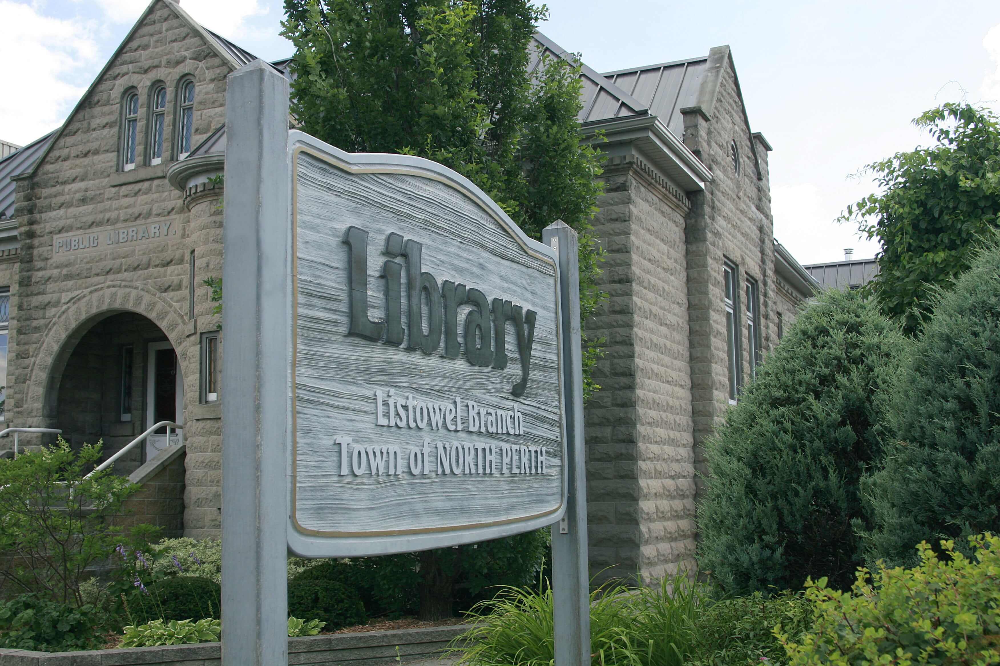 View of the Listowel library front the front, outside